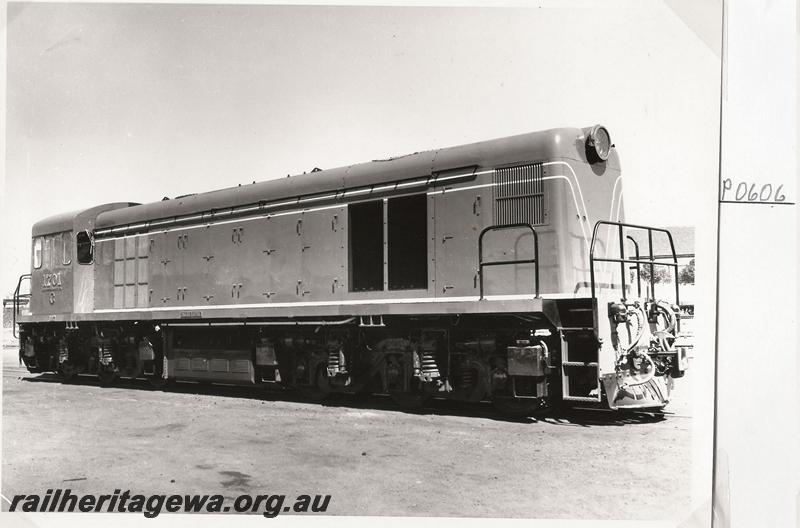 P00606
C class 1701, as new, side and front view
