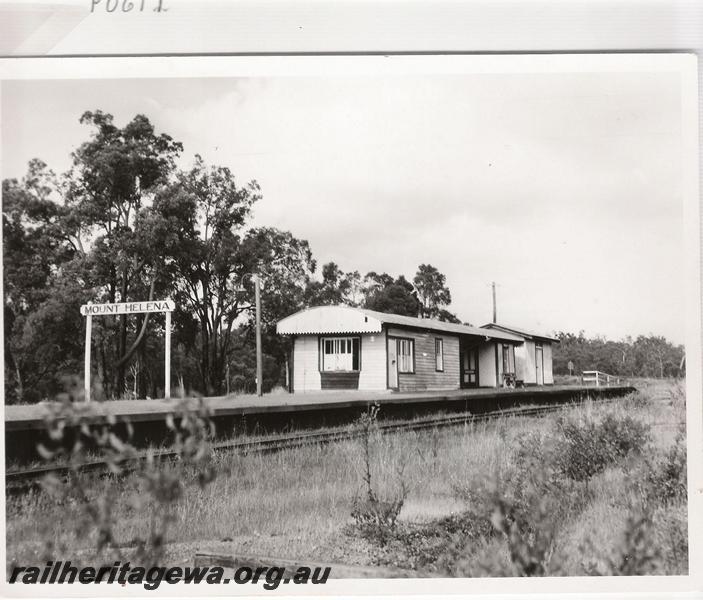 P00611
Station, Mount Helena, ER line. Looking east
