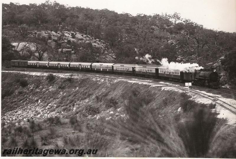 P00651
P class just exited the Swan View tunnel, Swan View, ER line, with 