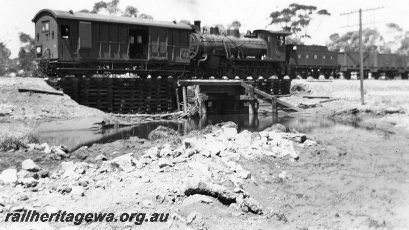 P00726
MRWA D class 19, brakevan, 