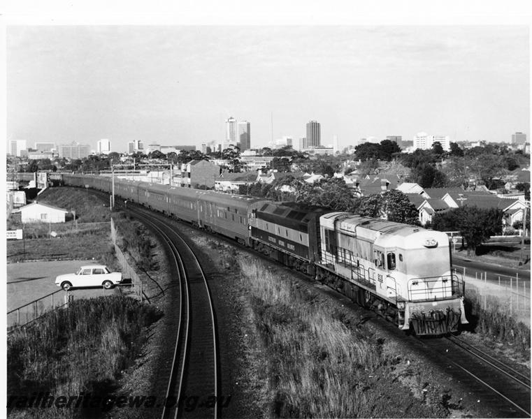 P00933
K class 205, Australian National Railways (ANR) CL class heading 