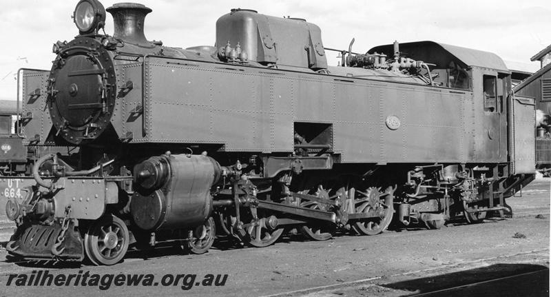 P00971
UT class 664, East Perth loco depot, front and side view, same as P0679
