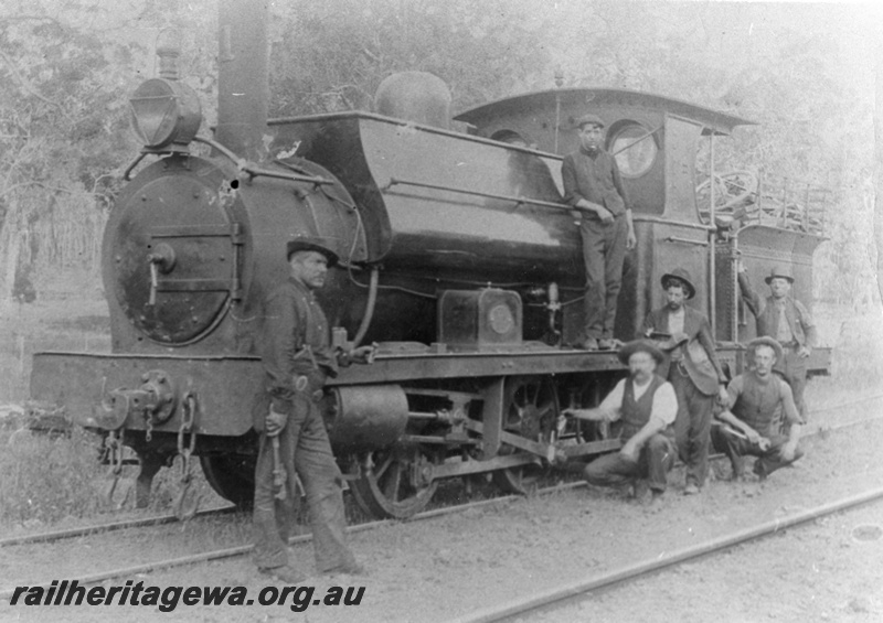 P02241
C class 1 (Katie) in the ownership of the Timber Corporation of WA, at Greenbushes, front and side view, workers on and alongside the loco 1902
