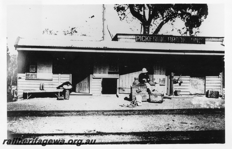 P02462
Station building with nameboard on the roof, Pickering Brook, UDRR line, trackside view.
