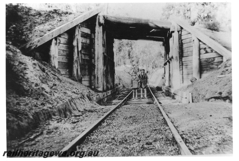 P02954
Subway where Adelaide Timber Company's timber line passes under the WAGR line, Wilga, DK line.
