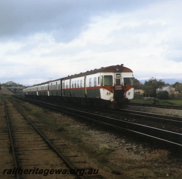 P03708
Six railcar set, ADG, AYE, ADG, ADX, ADA, ADG classes, Bassendean, ER line. ADGs not yet fitted with Voith transmission.
