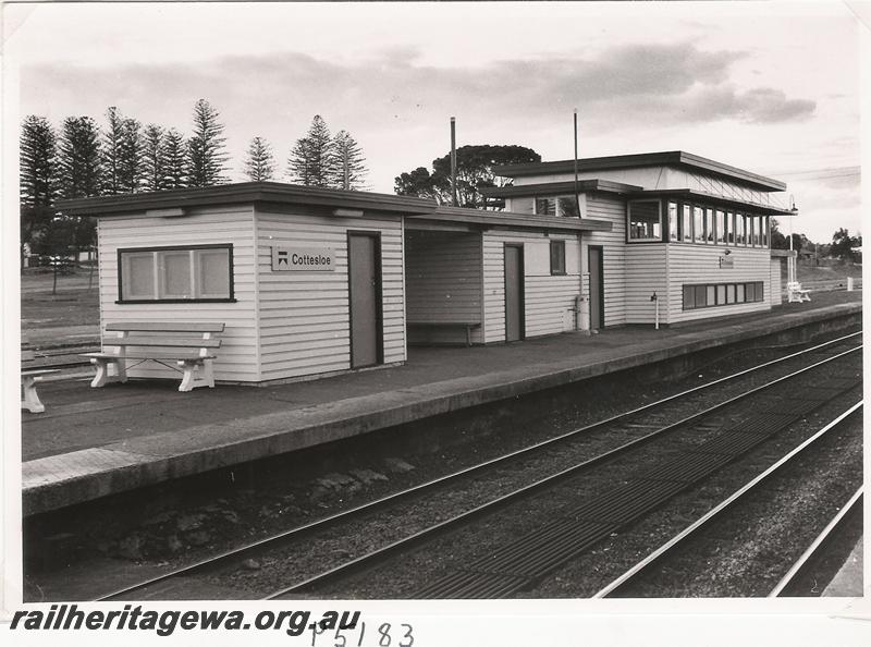 P05183
Signal box, Cottesloe
