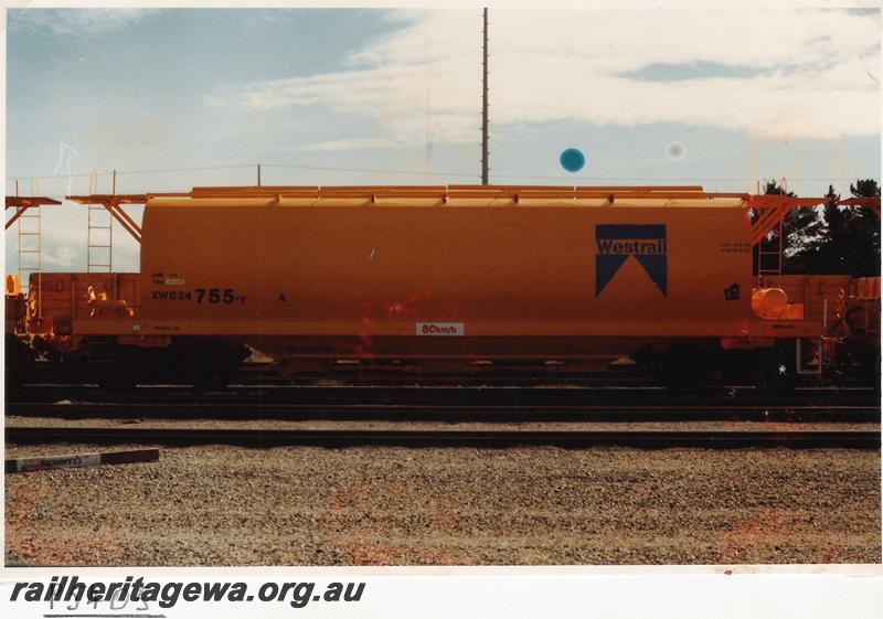 P05405
XWB class 24755-Y, grain hopper, side view
