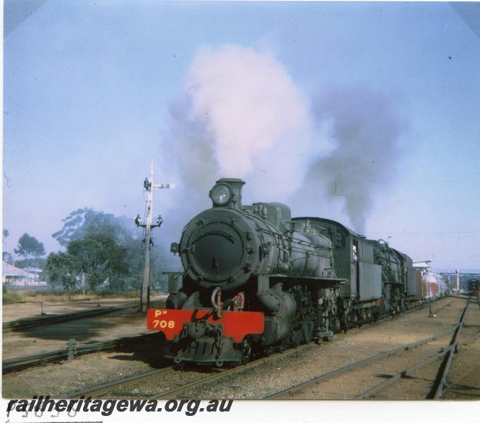P05838
PM class 708 double heading with V class 1222, Narrogin, GSR line, on No.16 goods for York
