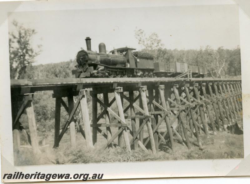 P05842
G type loco, Asquith bridge, hauling four open wagons
