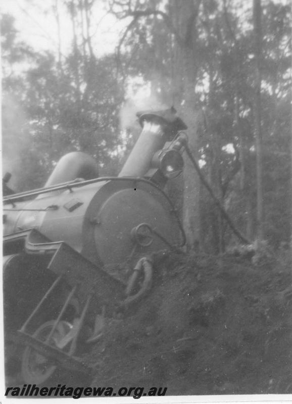 P05935
2 of 6 views of derailment of Millars loco No.72, view of front of loco
