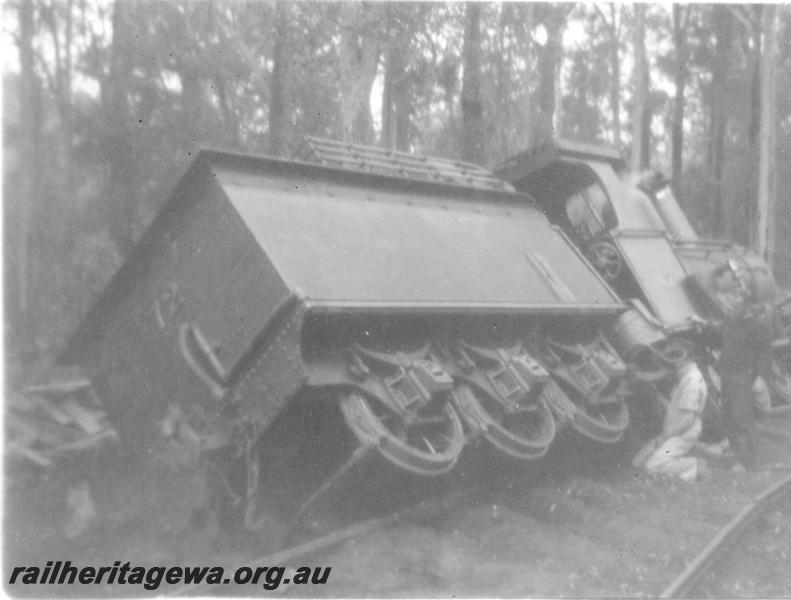 P05938
5 of 6 views of derailment of Millars loco No.72, view of tender derailed
