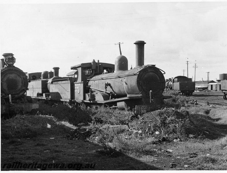 P06278
T class 170, Midland Junction graveyard, side and front view
