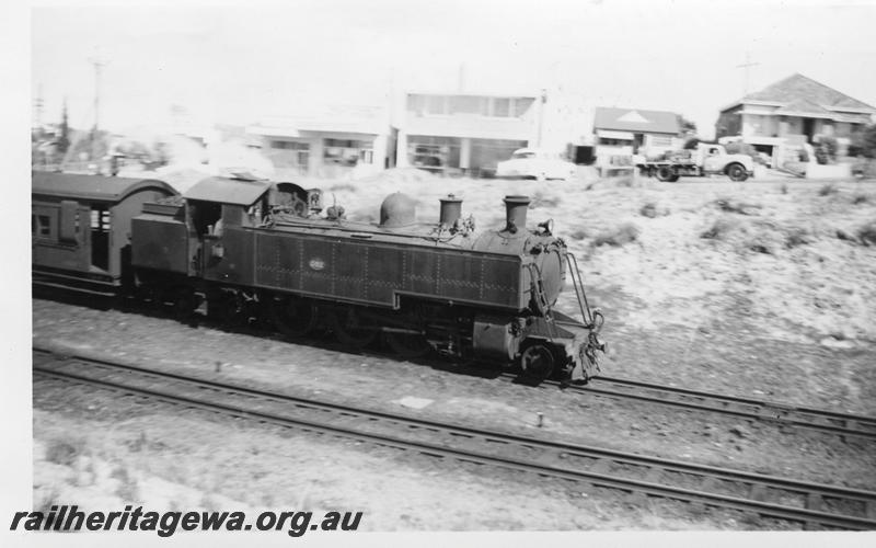 P06563
DM class 582, Meltham, suburban passenger train heading east
