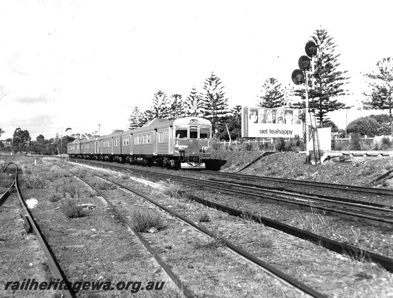 P07494
4 car ADK class railcar set, Claremont, side and front view
