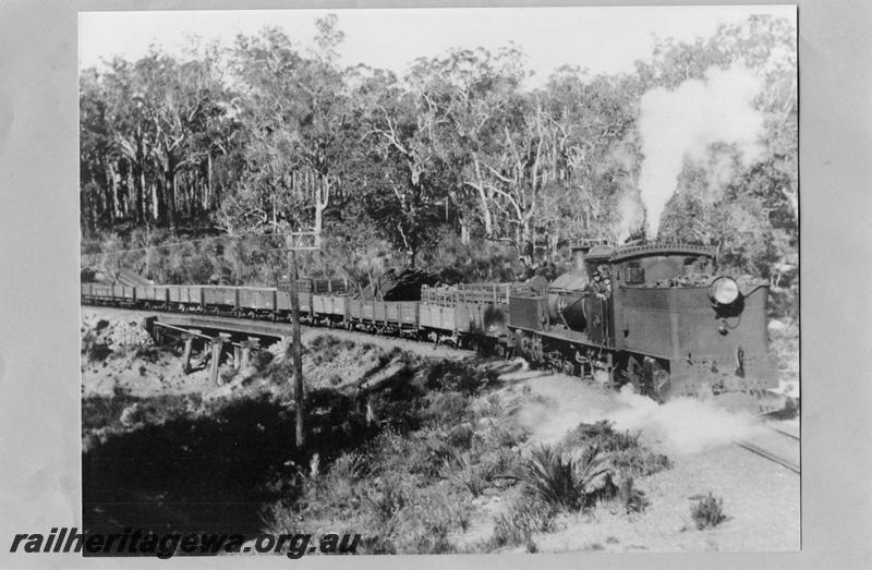 P07593
M class 391 Garratt with extended bunker, Mixed train, near Bergining, PN line, bunker leading, See also P07594
