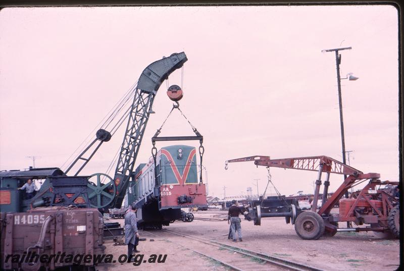 P07758
AA class 1515, Parkeston, being transferred to narrow gauge after arrival at Parkeston, being lifted by crane No.23
