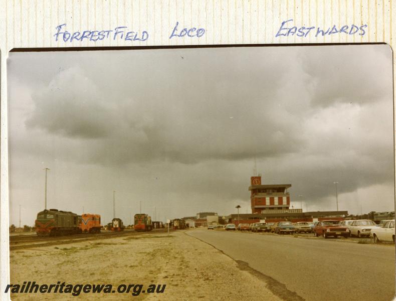 P07902
X class loco, Y class and other locos, Yardmasters Office and Control Tower, loco depot, Forrestfield Yard
