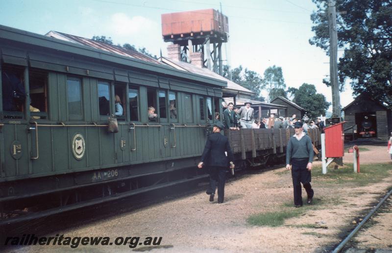 P08100
AA class 206, ex vice regal car, R class open bogie wagon with passengers, water tower, loco shed in background, Banksiadale Mill, ARHS tour train.
