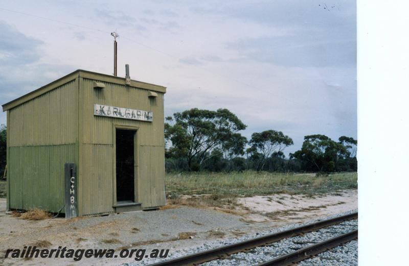 P08683
Karlgarin, out of shed, nameboard, view from rail side, LH line.
