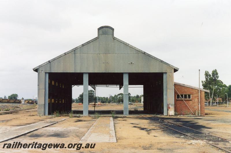 P08774
2 of 3 views of the Wagon Maintenance Depot, Collie, BN line, end view
