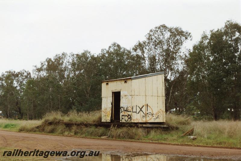 P08823
Out of Shed, loading platform, Nannup, WN line, out of use, rear and side view.

