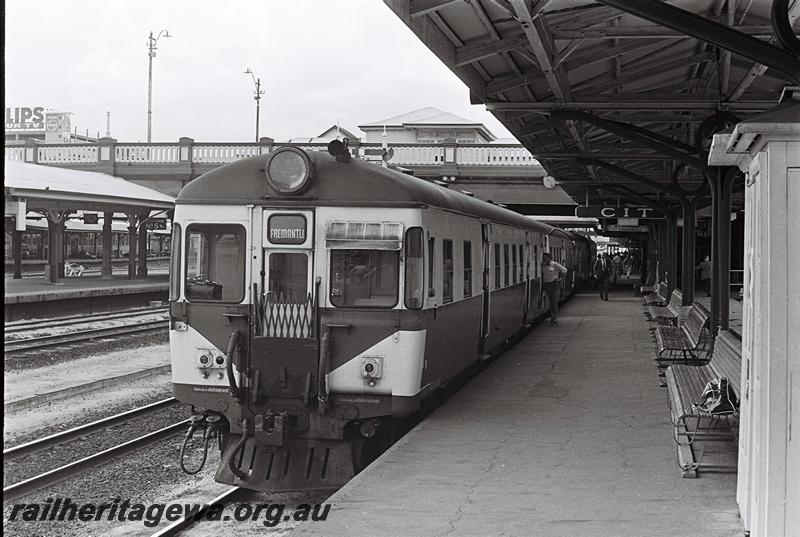 P09003
ADG class railcar set, Platform 2, Perth Station, view looking back at the front of the railcar, similar view to P9004 
