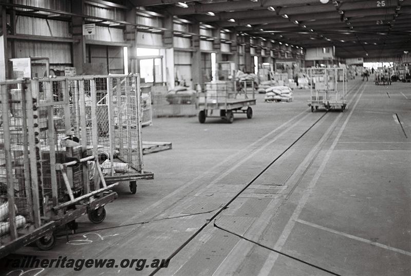 P09196
2 of 5 views of the inside of the 