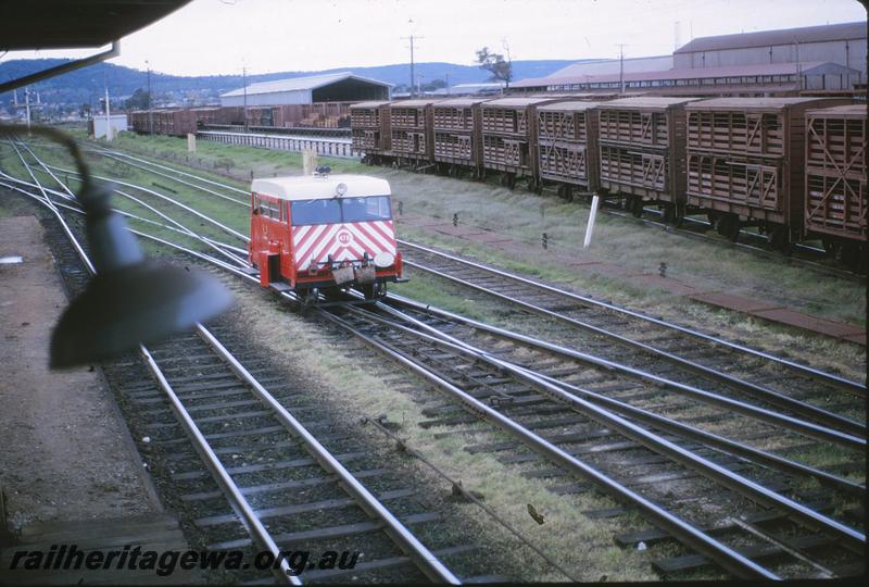P09663
Wickham Car, on loop line passing Midland B box, stock wagons, stock cleaning sheds in background. ER line.
