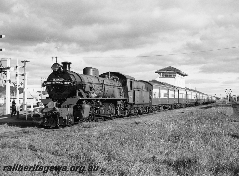 P10279
W class 902, signal box, signals, Brunswick Junction, SWR line, ARHS tour train
