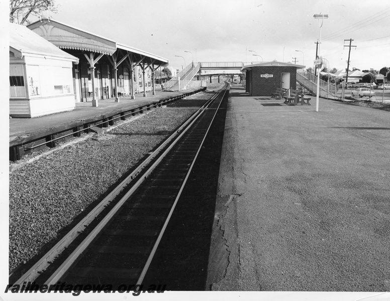 P10406
Maylands Station looking west with footbridge and Seventh Avenue bridge in background. Dual gauge trackage in foreground. Original station building and closed signal box on original platform. 
