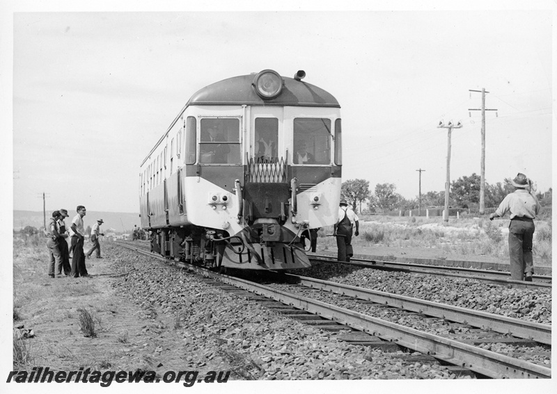 P10755
An unidentified Suburban railcar working an UP service and travelling wrong line while negotiating track works.
