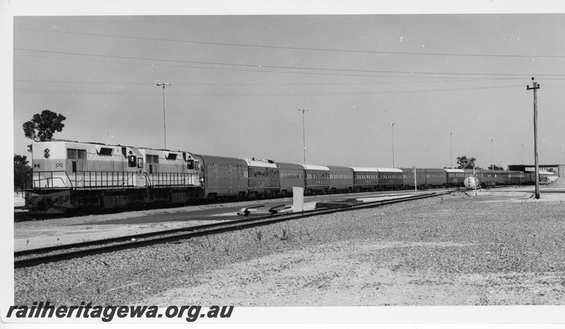 P10828
L class 260 and another L class diesel, on the 