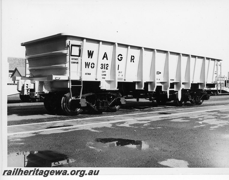 P10957
A WO class iron ore wagon, on works bogies, in the forecourt of Block 1 at Midland Workshops.
