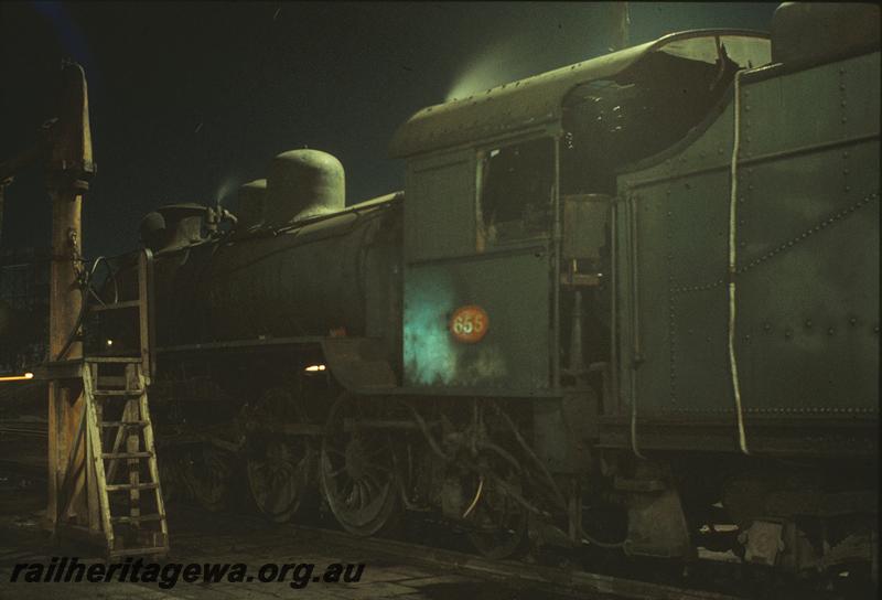 P11275
U class 655, water column, night photo, East Perth loco shed. ER line
