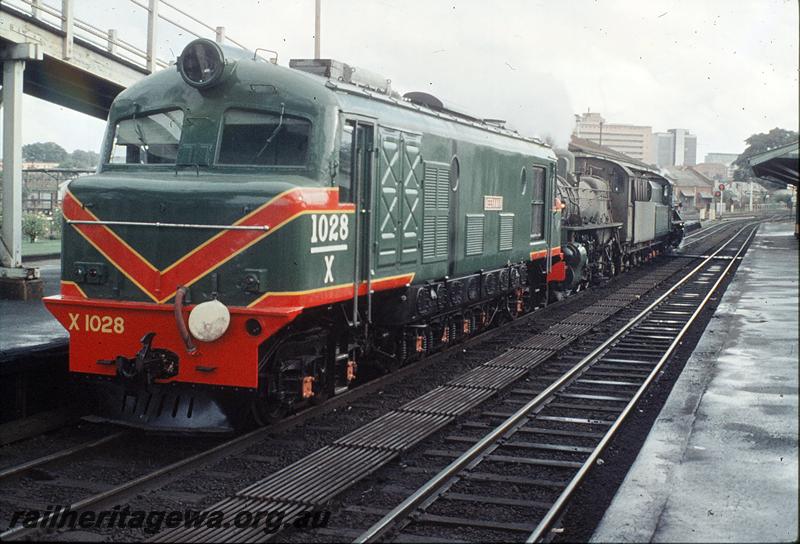 P11424
W class 913, PM class 719, X class 1028 