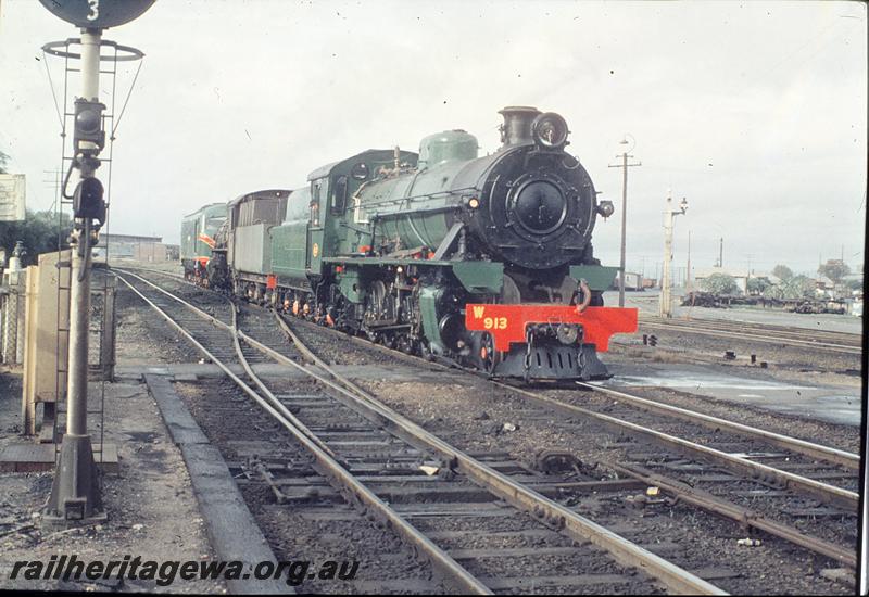 P11425
W class 913, PM class 719, X class 1028 