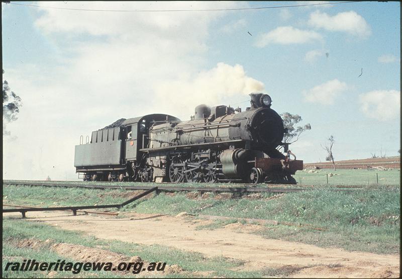 P11494
PM class 718, light engine leaving old Northam loco onto main. ER line.
