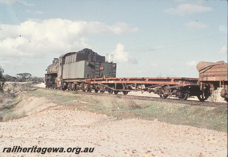 P11499
PM class 718, QM class and HC class 21472 in the consist, Down goods, east of Northam, EGR line.
