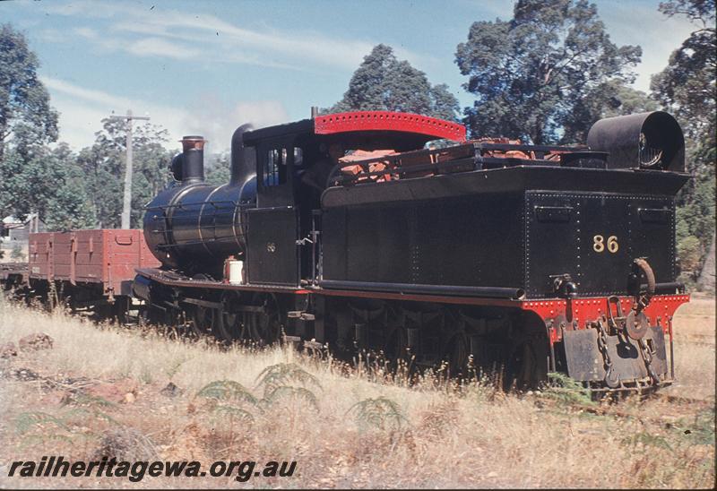 P11792
86, shunting empties at Yornup.

