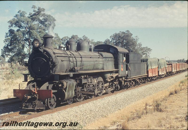 P11956
P class 508, up special, south of Millendon. Avon Valley line.
