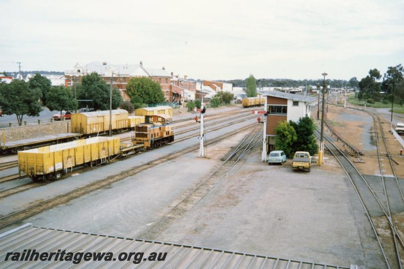 P12094
T class, signal box, signal, yard, Narrogin. Elevated view looking north.
