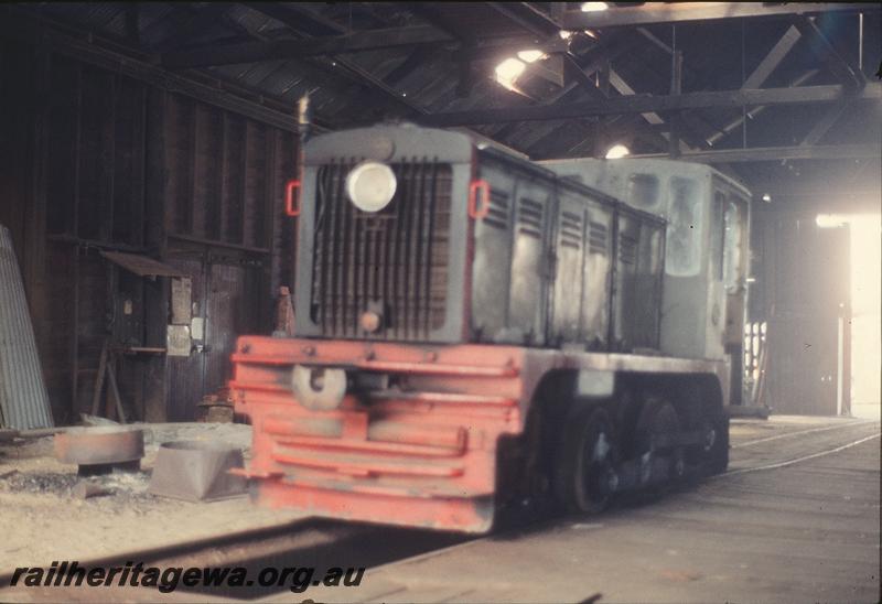 P12214
Malcolm Moore diesel inside shed, Nannup Mill.
