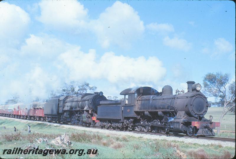 P12250
F class 413, V class 1216, 24 goods. GSR line.
