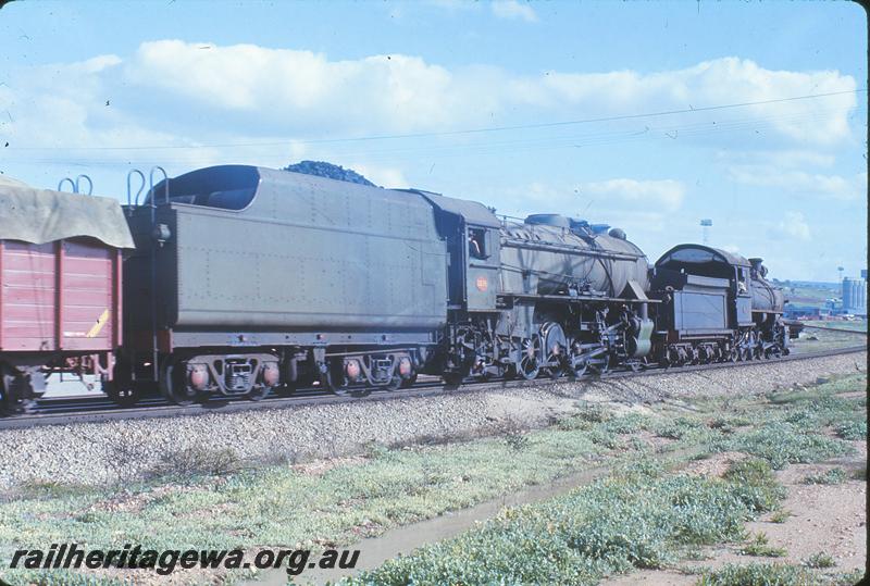 P12257
F class 413, V class 1216, 24 goods, entering Avon Yard. GSR line.
