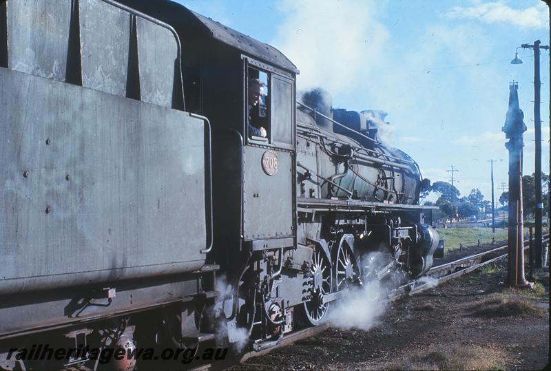 P12259
PM class 708, water column, ash pit, yard lamp, up goods train, Cunderdin? EGR line.
