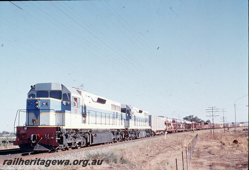 P12333
L class 267, L class, interstate freight with ROA coaches, near Millendon Junction. Avon Valley line.
