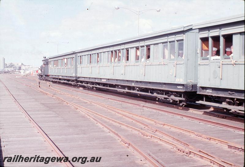 P12348
G class 233, vintage train for USS Bainbridge, Bunbury Jetty. SWR line.
