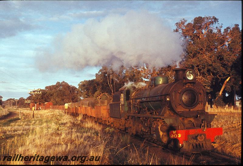 P12359
W class 903, between Boundain and Narrogin, near GSR junction. NKM line.

