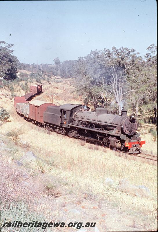 P12381
W class 922, 193 goods, on grades beyond Isandra, after splitting train. PN line.
